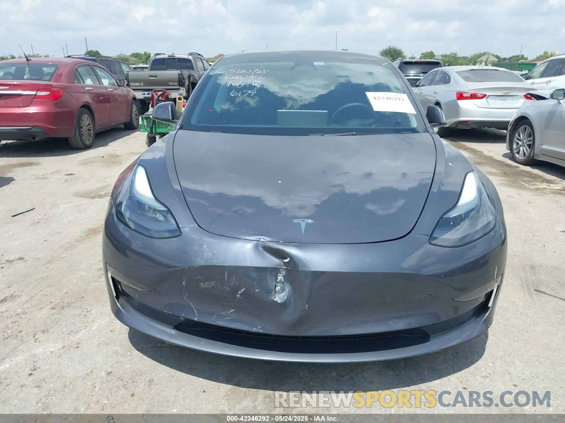 12 Photograph of a damaged car 5YJ3E1EB1NF266179 TESLA MODEL 3 2022