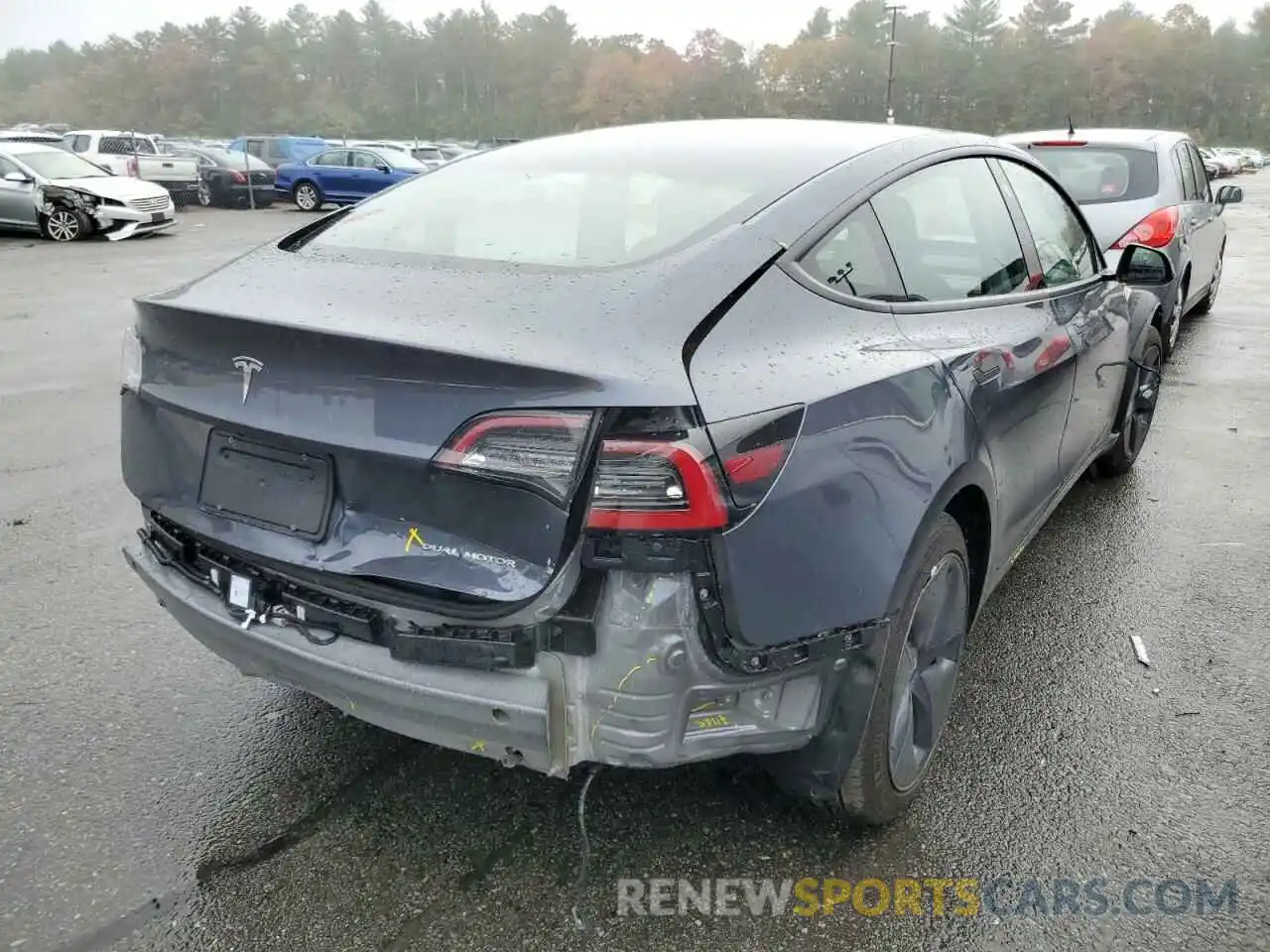 4 Photograph of a damaged car 5YJ3E1EB1NF278316 TESLA MODEL 3 2022