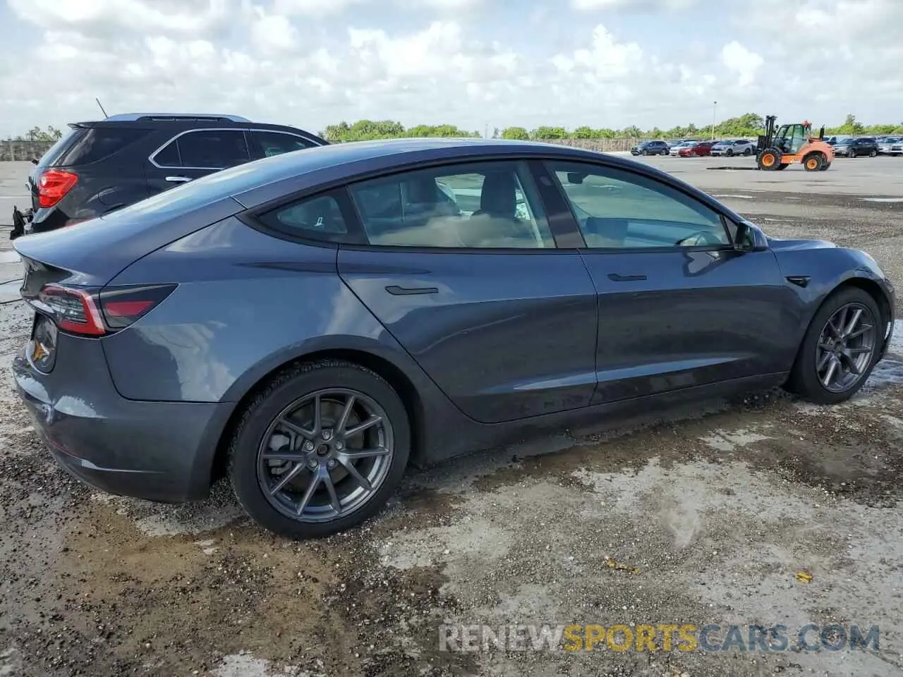 3 Photograph of a damaged car 5YJ3E1EB1NF287758 TESLA MODEL 3 2022