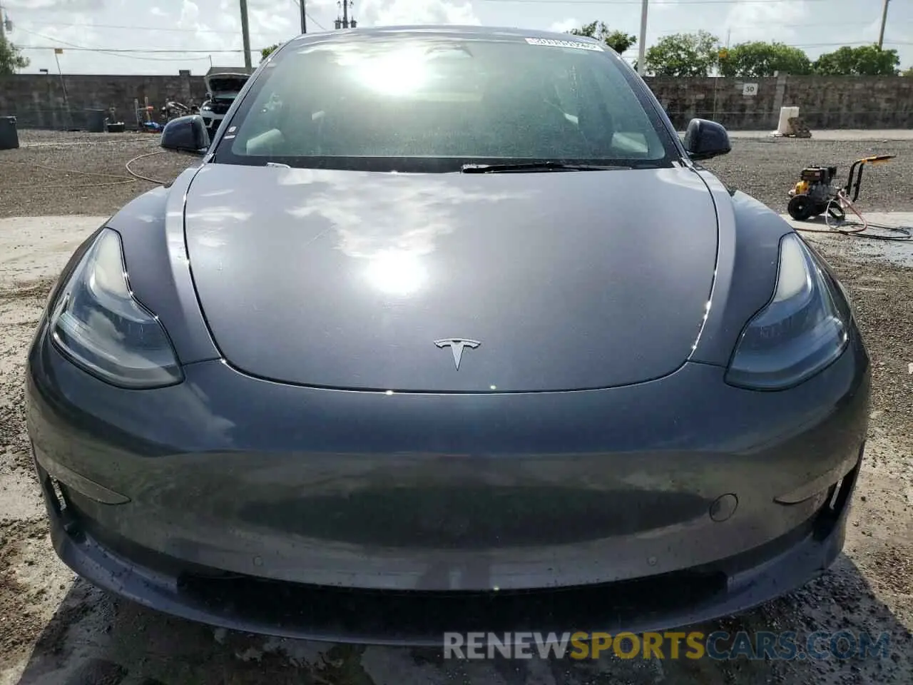 5 Photograph of a damaged car 5YJ3E1EB1NF287758 TESLA MODEL 3 2022