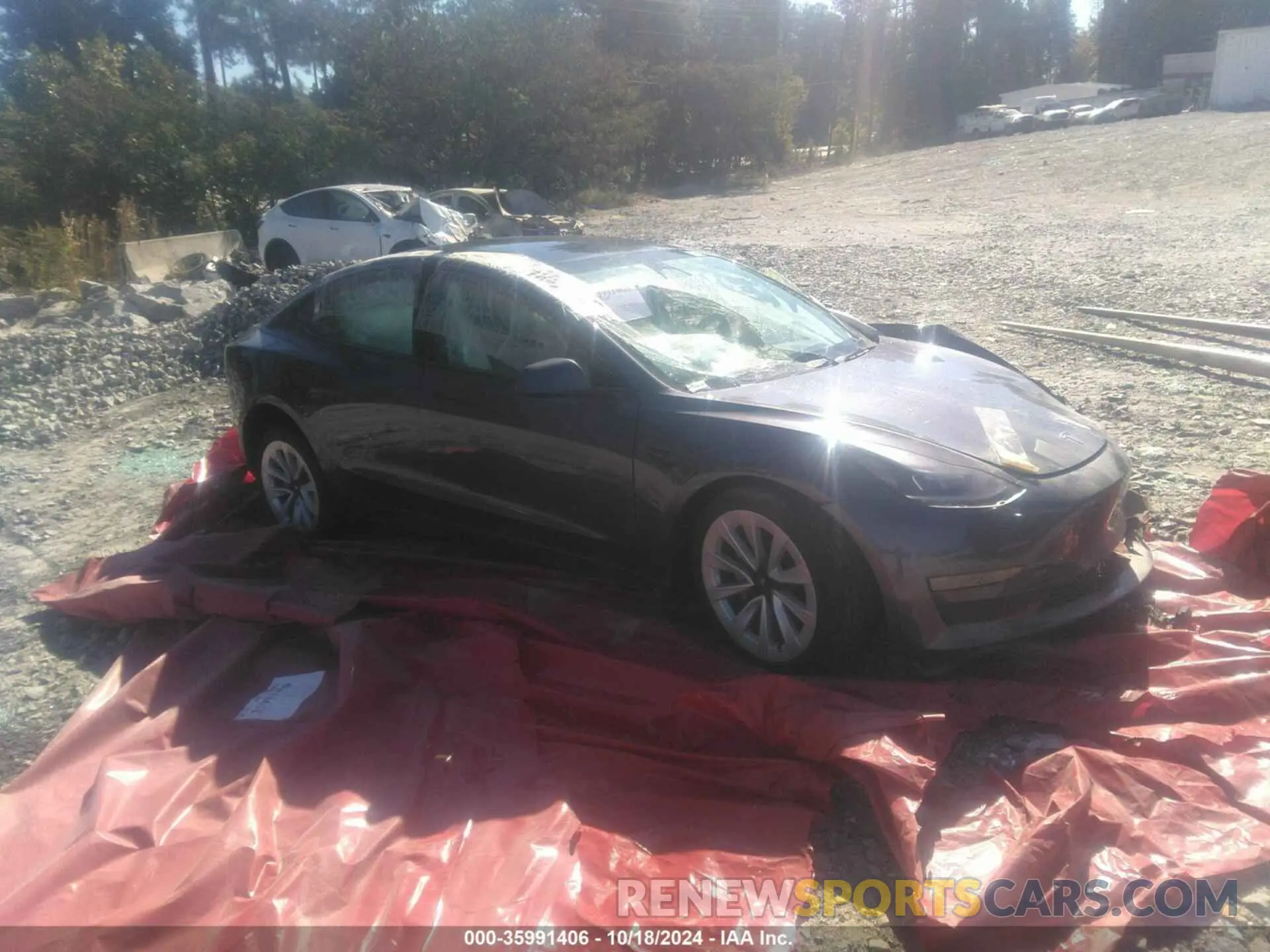 1 Photograph of a damaged car 5YJ3E1EB1NF304915 TESLA MODEL 3 2022