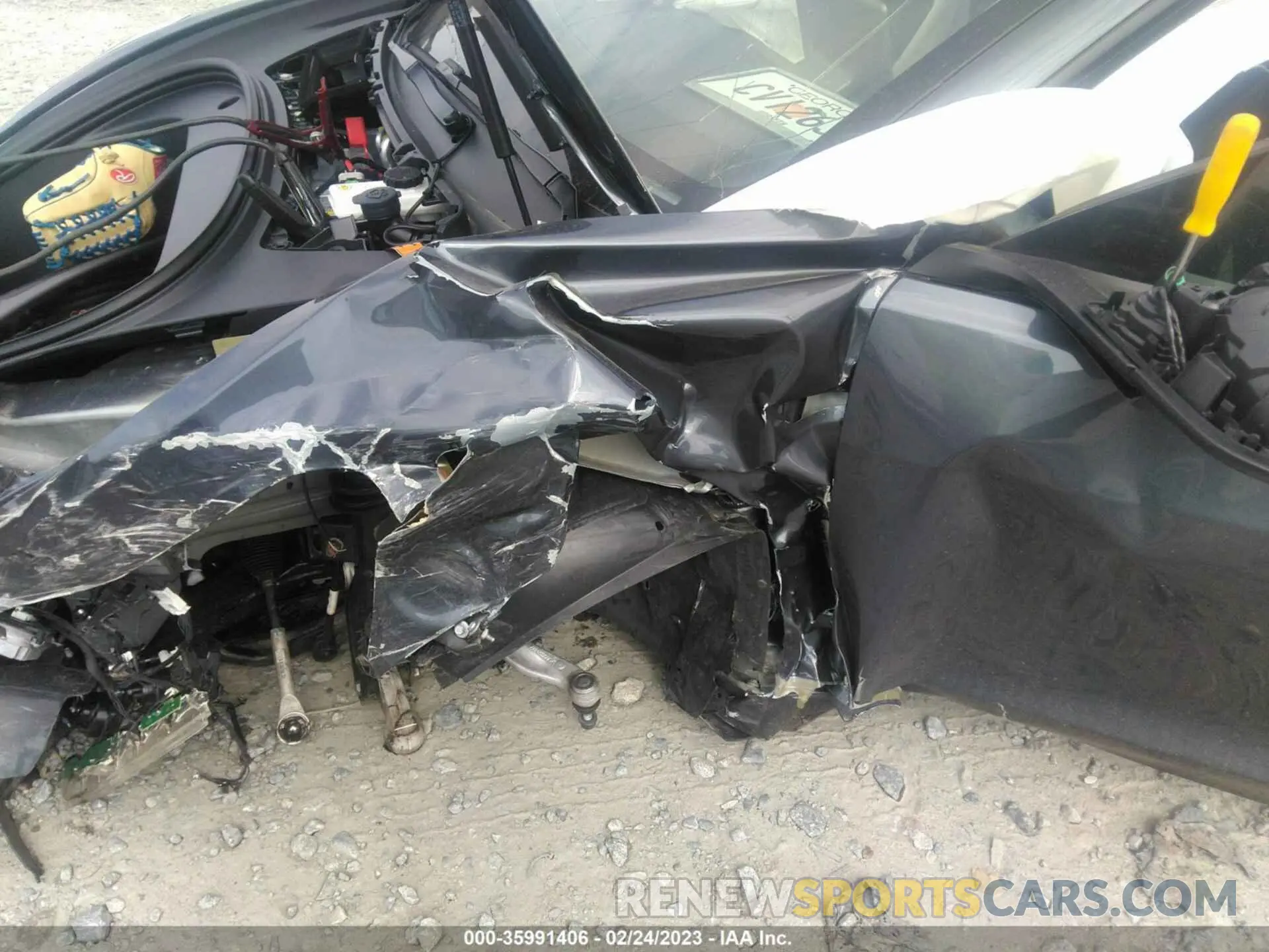 11 Photograph of a damaged car 5YJ3E1EB1NF304915 TESLA MODEL 3 2022