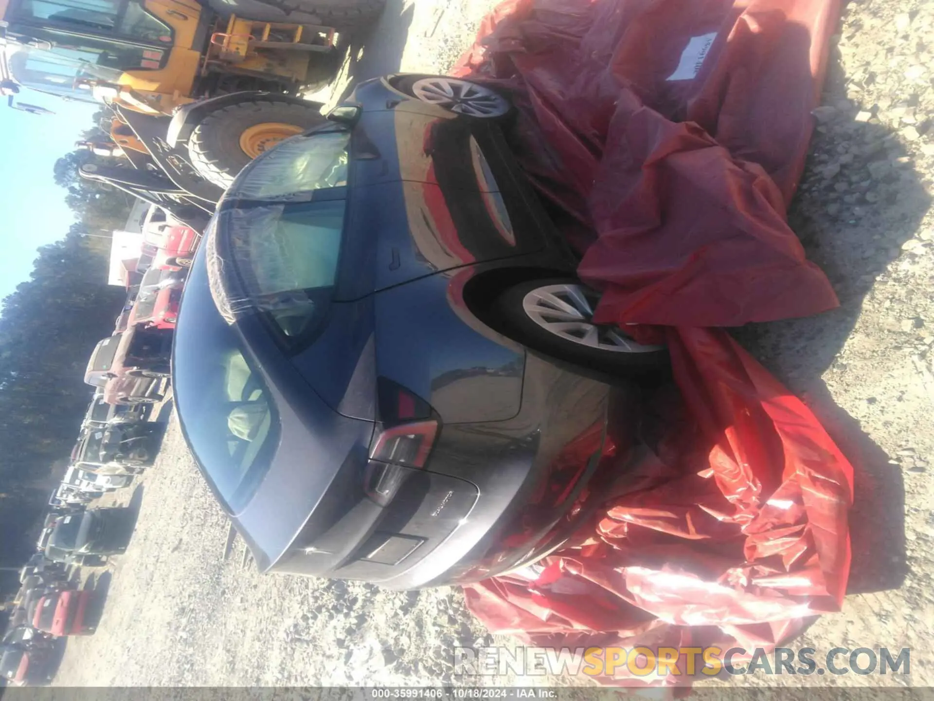 4 Photograph of a damaged car 5YJ3E1EB1NF304915 TESLA MODEL 3 2022