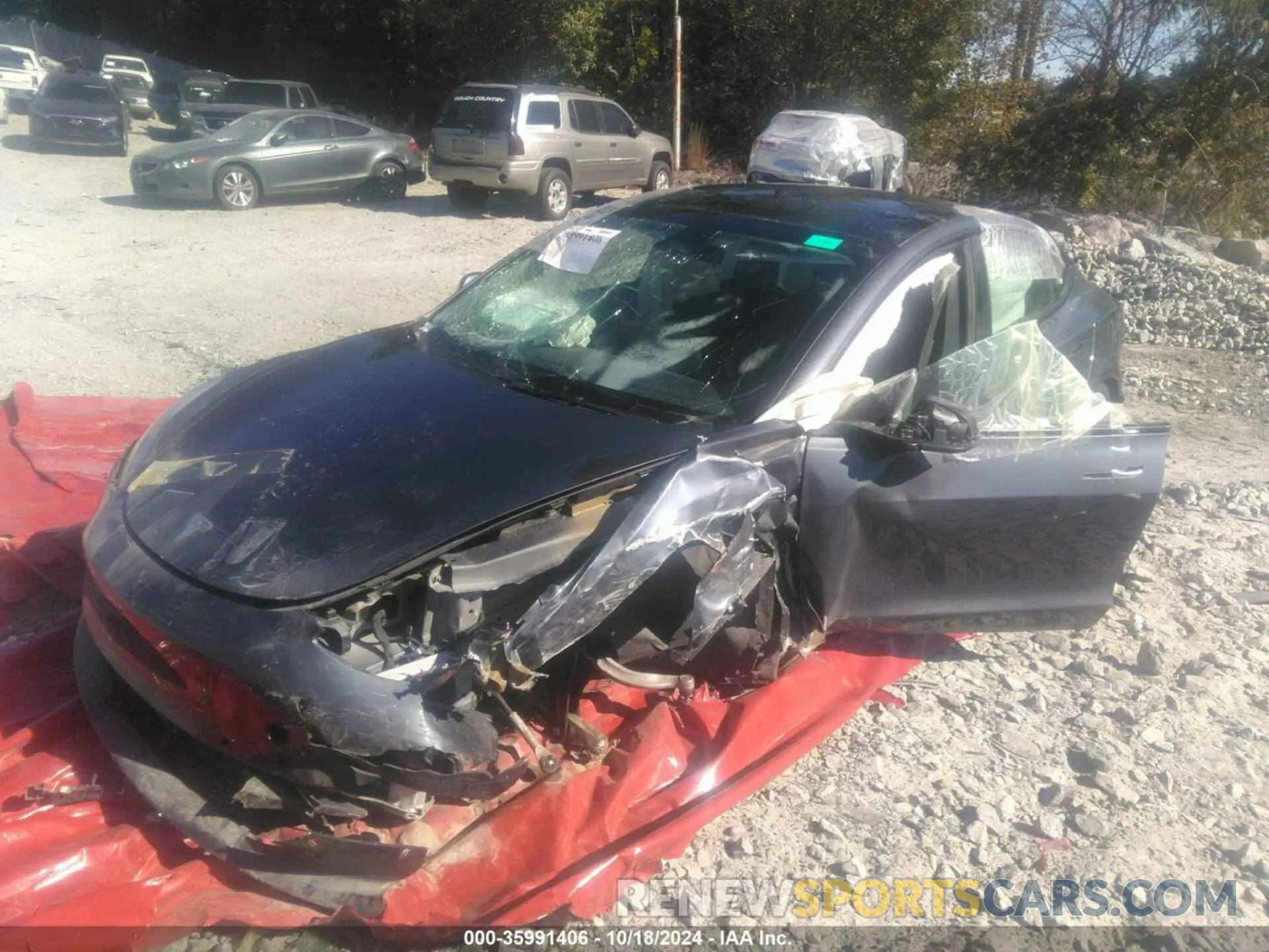 6 Photograph of a damaged car 5YJ3E1EB1NF304915 TESLA MODEL 3 2022