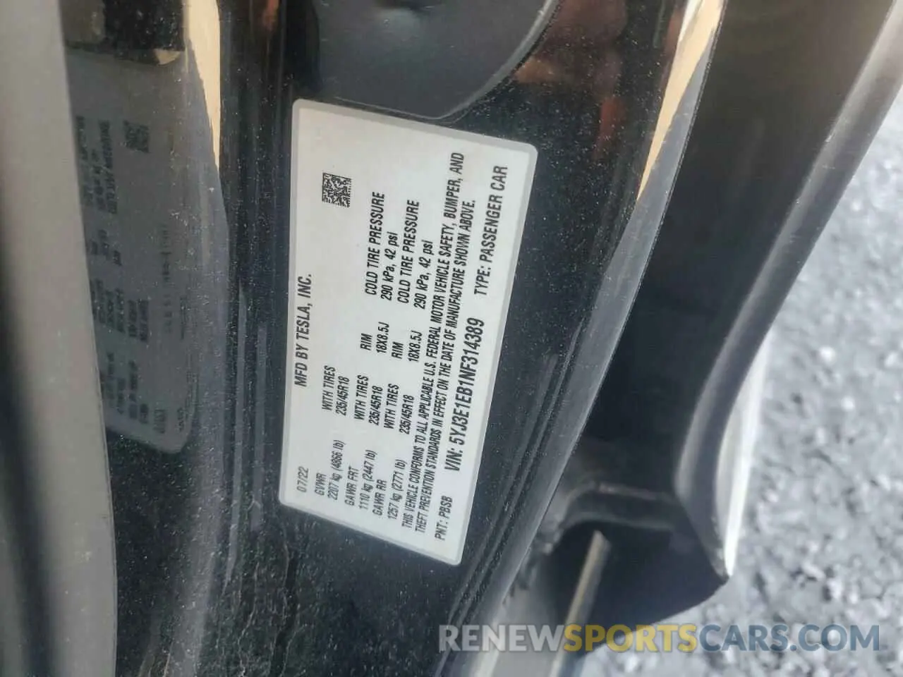 12 Photograph of a damaged car 5YJ3E1EB1NF314389 TESLA MODEL 3 2022