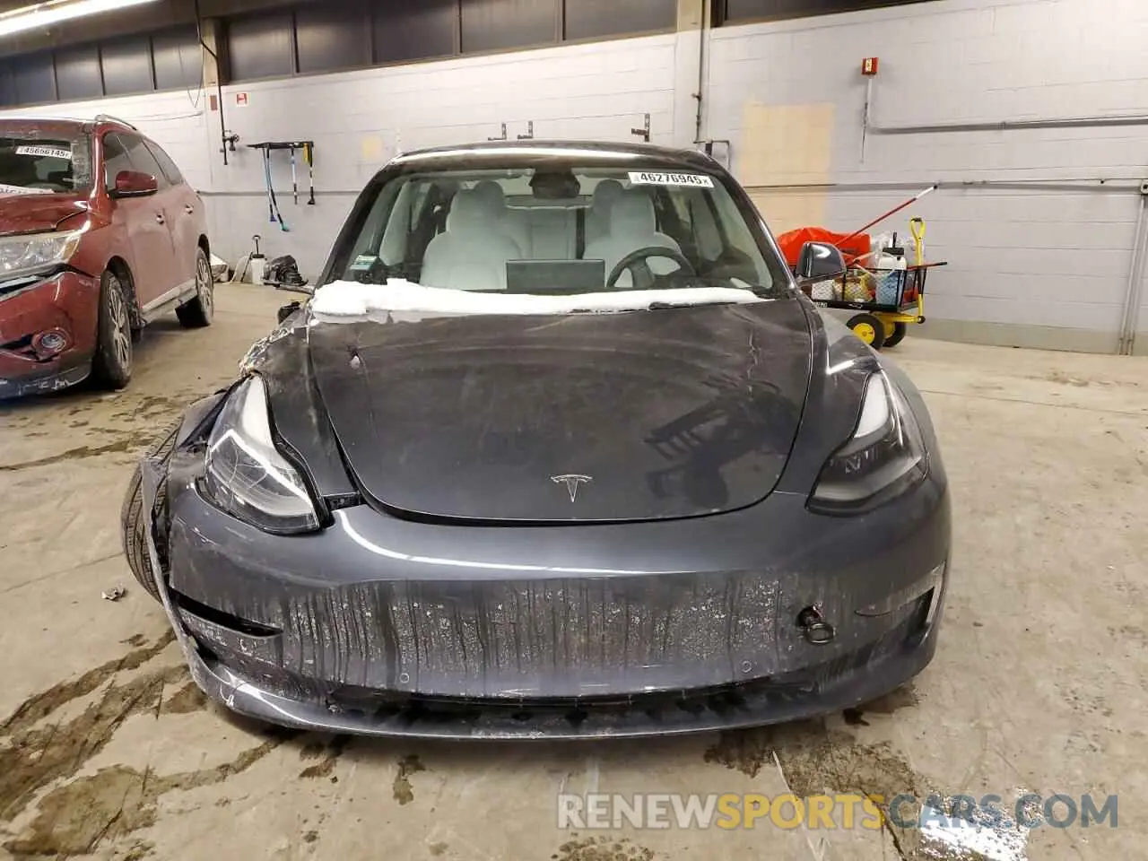 5 Photograph of a damaged car 5YJ3E1EB1NF317762 TESLA MODEL 3 2022