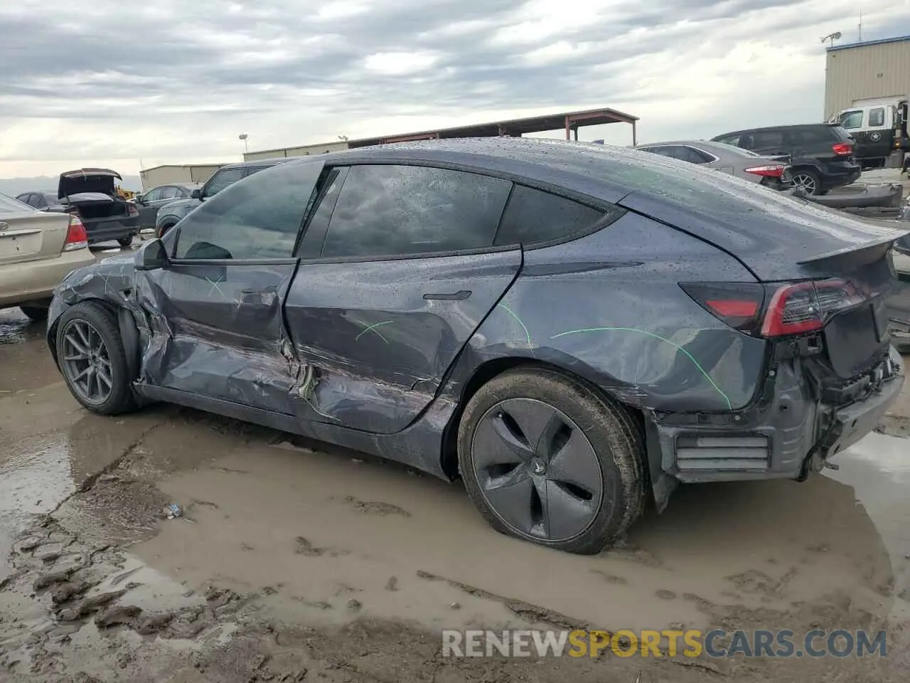 2 Photograph of a damaged car 5YJ3E1EB1NF321522 TESLA MODEL 3 2022