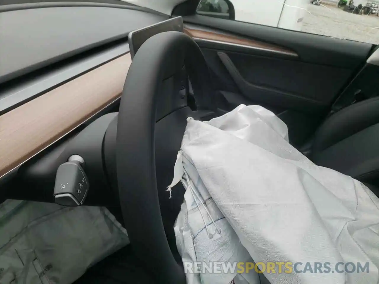 8 Photograph of a damaged car 5YJ3E1EB1NF334870 TESLA MODEL 3 2022