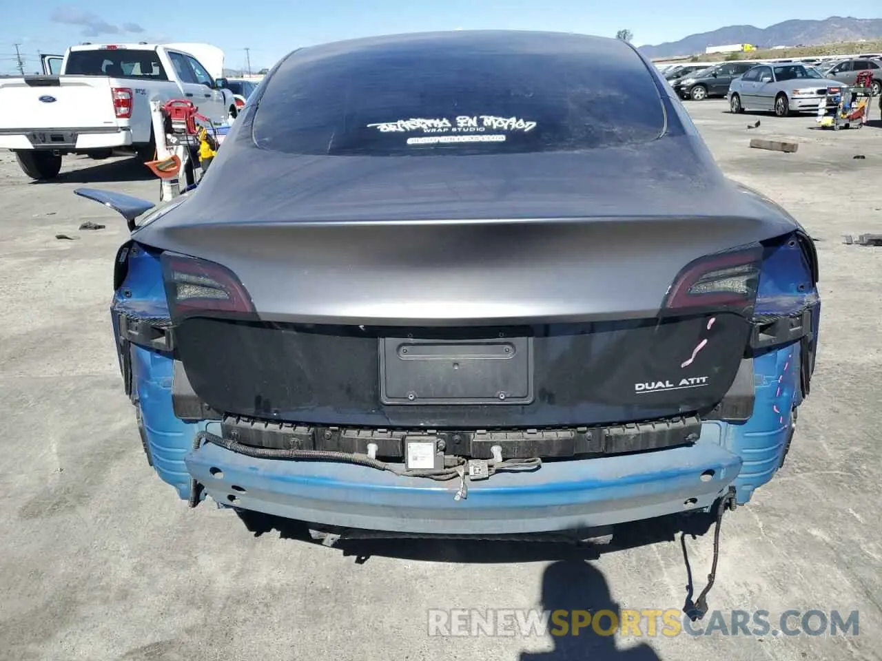 6 Photograph of a damaged car 5YJ3E1EB1NF339163 TESLA MODEL 3 2022
