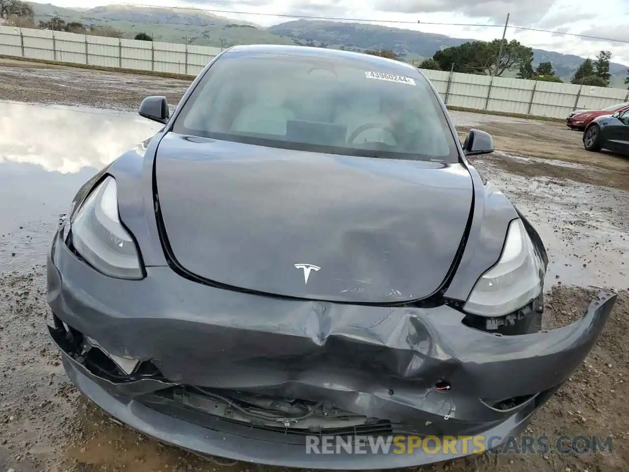 5 Photograph of a damaged car 5YJ3E1EB1NF340846 TESLA MODEL 3 2022