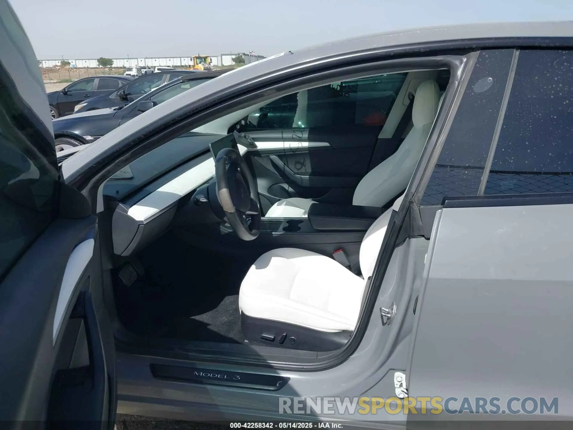 5 Photograph of a damaged car 5YJ3E1EB2NF115416 TESLA MODEL 3 2022