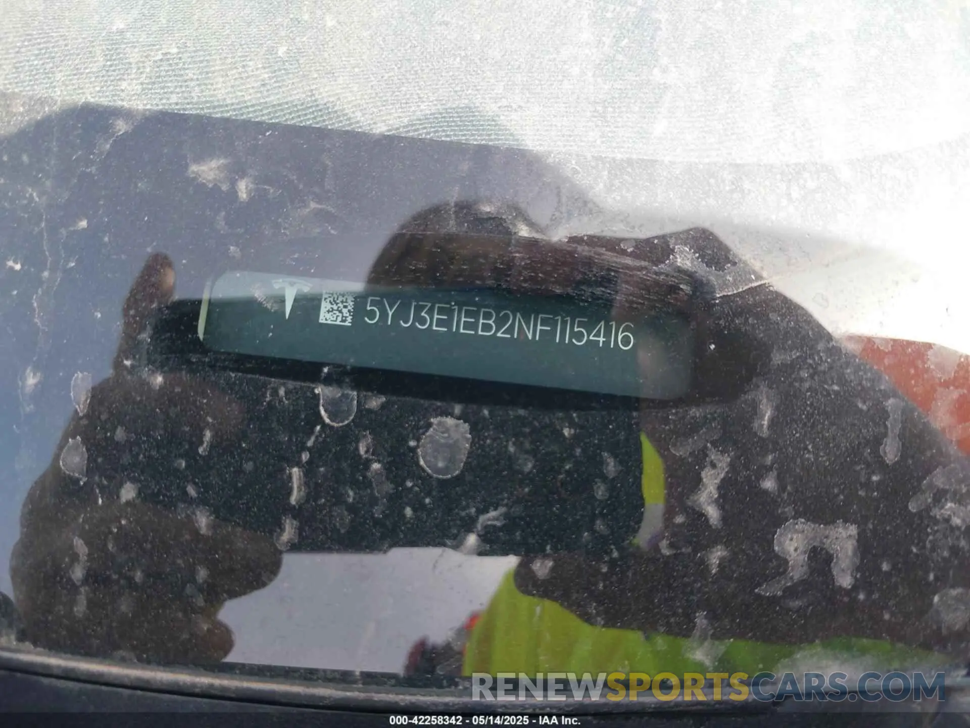 9 Photograph of a damaged car 5YJ3E1EB2NF115416 TESLA MODEL 3 2022