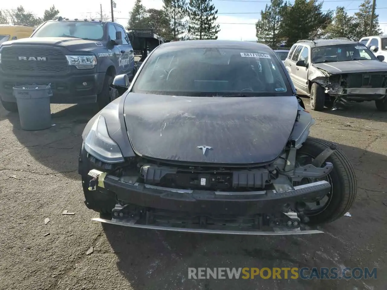 5 Photograph of a damaged car 5YJ3E1EB2NF127517 TESLA MODEL 3 2022