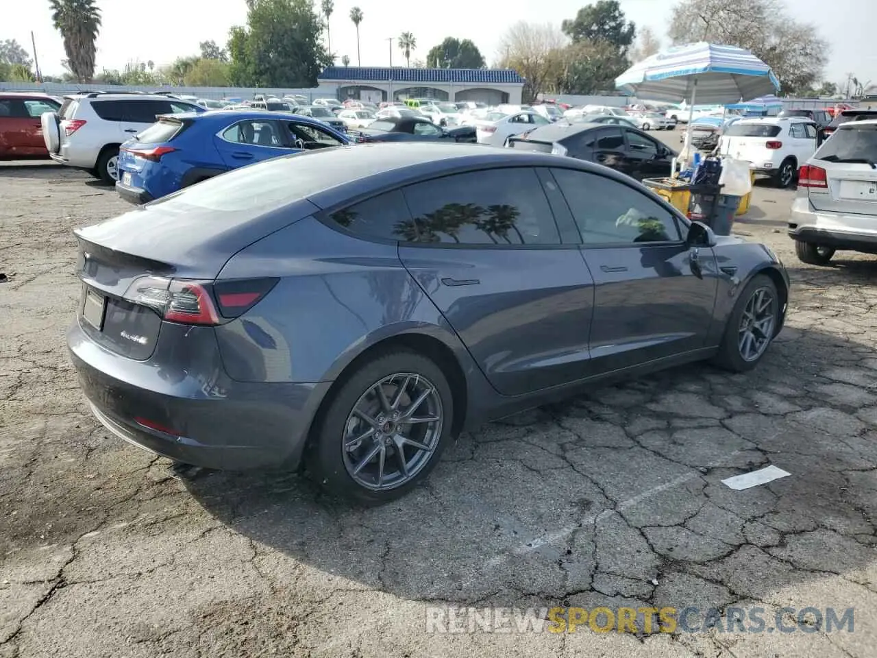 3 Photograph of a damaged car 5YJ3E1EB2NF137027 TESLA MODEL 3 2022