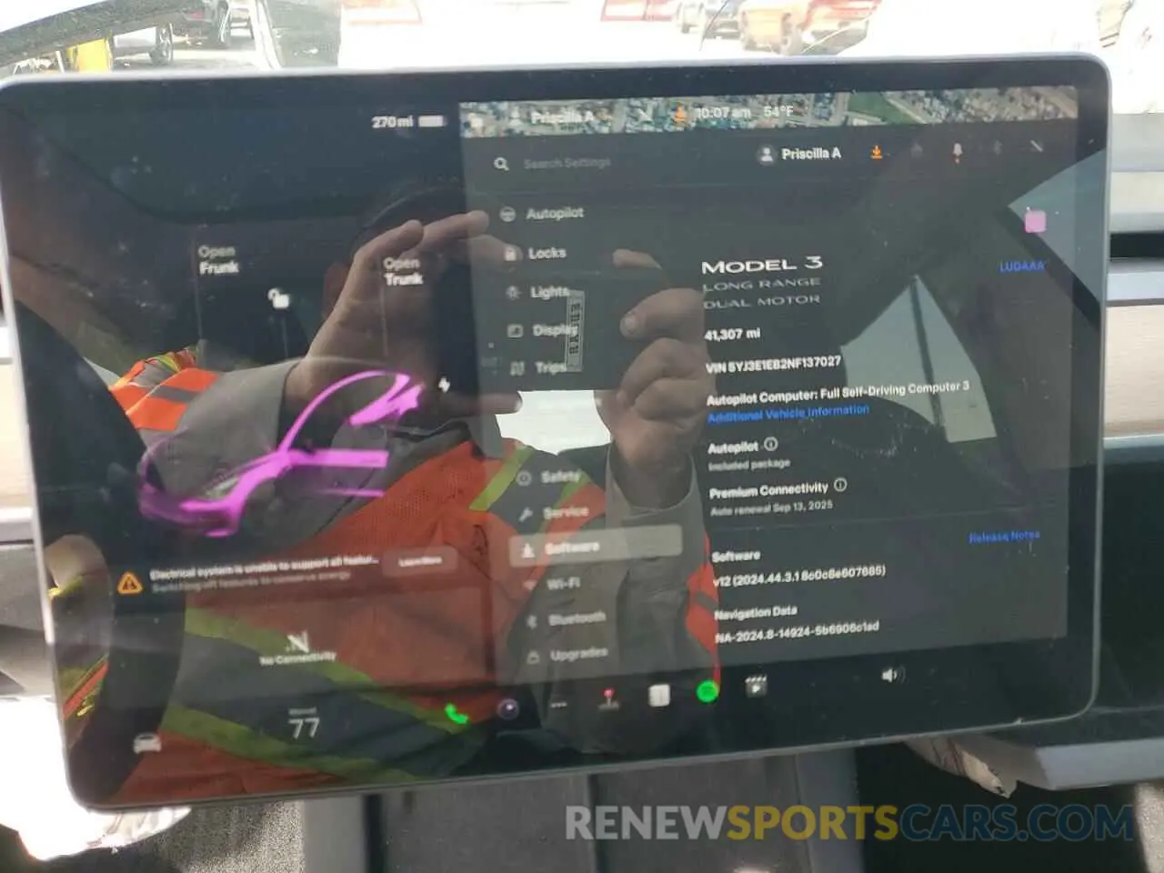 9 Photograph of a damaged car 5YJ3E1EB2NF137027 TESLA MODEL 3 2022