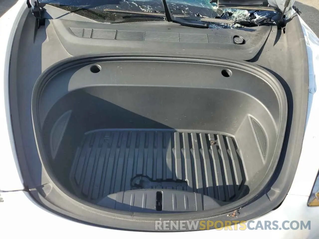 11 Photograph of a damaged car 5YJ3E1EB2NF145385 TESLA MODEL 3 2022