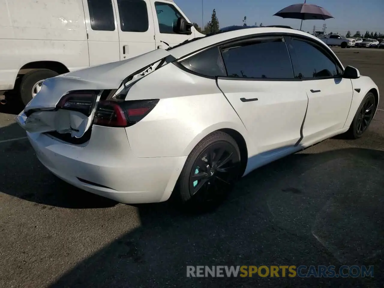 3 Photograph of a damaged car 5YJ3E1EB2NF145385 TESLA MODEL 3 2022