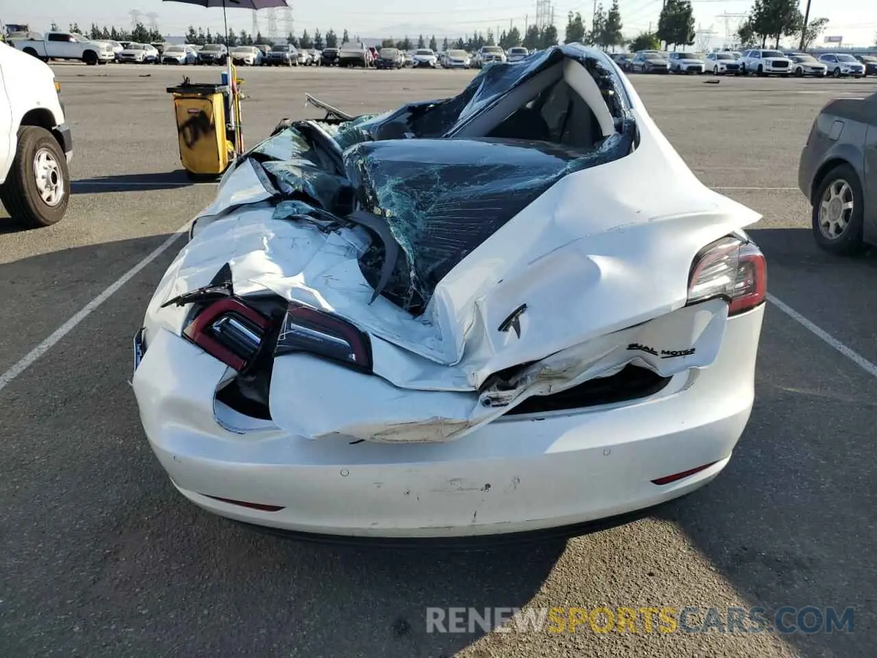 6 Photograph of a damaged car 5YJ3E1EB2NF145385 TESLA MODEL 3 2022