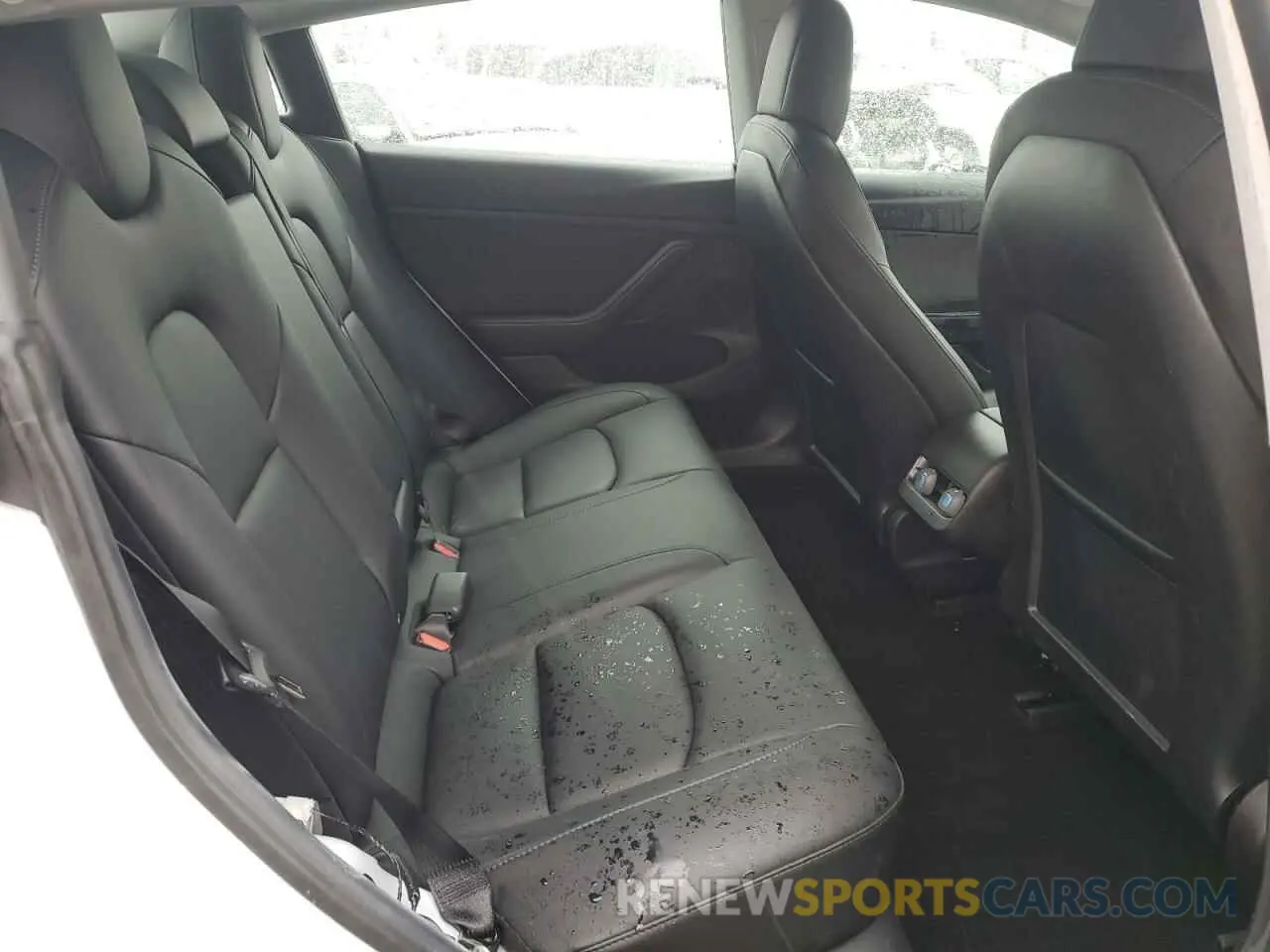 10 Photograph of a damaged car 5YJ3E1EB2NF159948 TESLA MODEL 3 2022