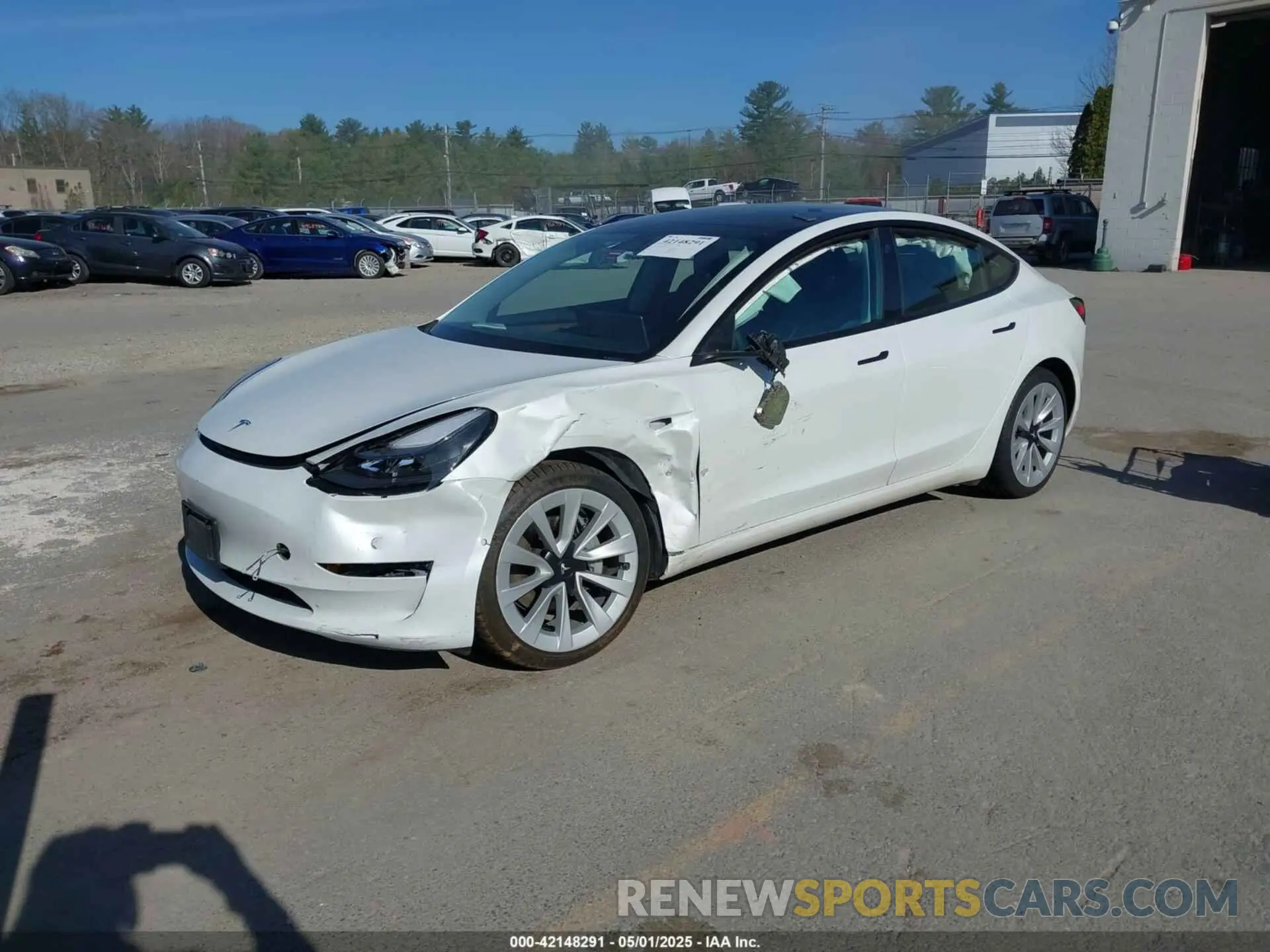 2 Photograph of a damaged car 5YJ3E1EB2NF170335 TESLA MODEL 3 2022