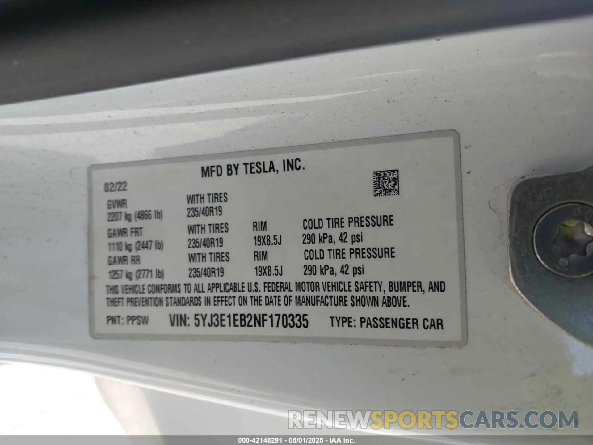 9 Photograph of a damaged car 5YJ3E1EB2NF170335 TESLA MODEL 3 2022
