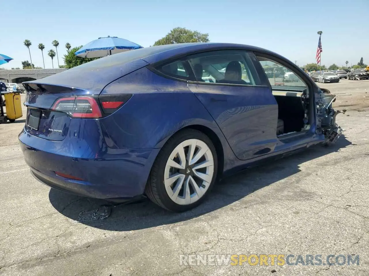 3 Photograph of a damaged car 5YJ3E1EB2NF188608 TESLA MODEL 3 2022