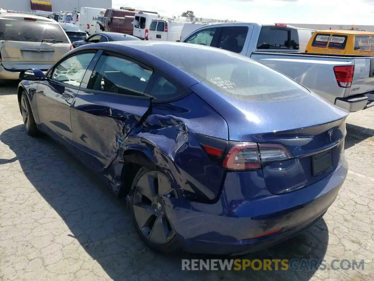 3 Photograph of a damaged car 5YJ3E1EB2NF189063 TESLA MODEL 3 2022