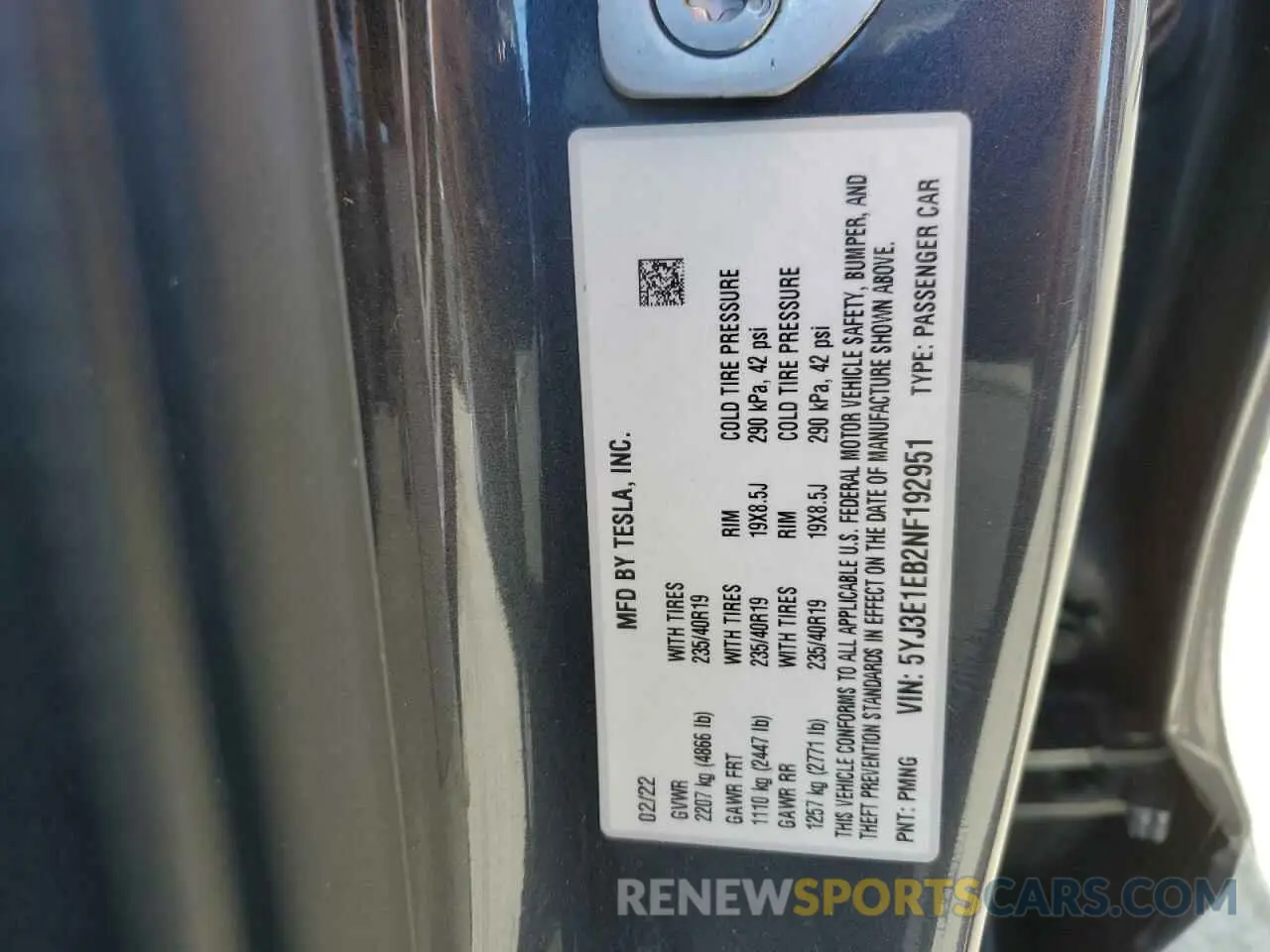 12 Photograph of a damaged car 5YJ3E1EB2NF192951 TESLA MODEL 3 2022