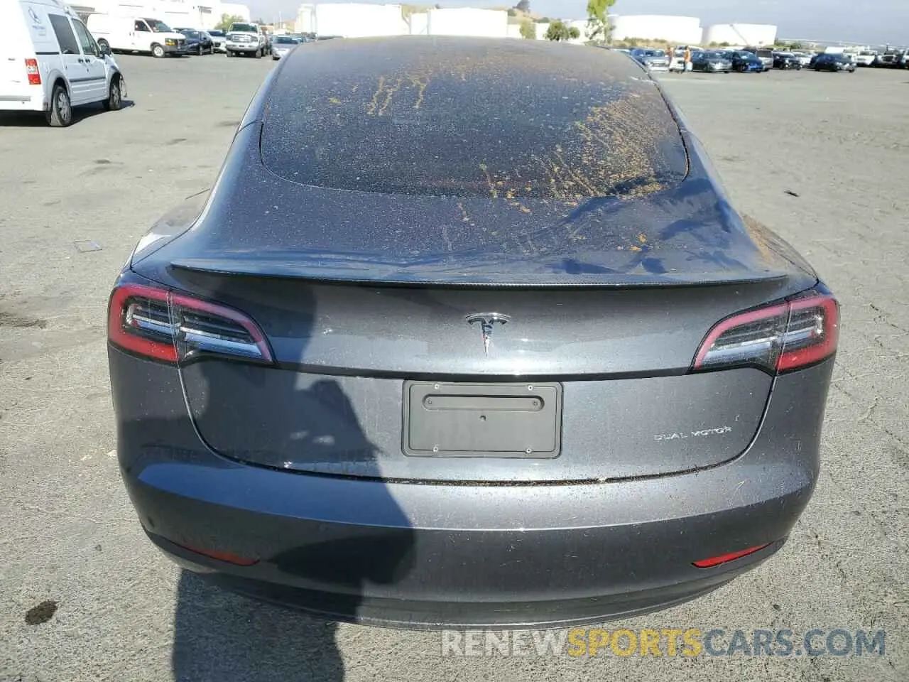6 Photograph of a damaged car 5YJ3E1EB2NF192951 TESLA MODEL 3 2022