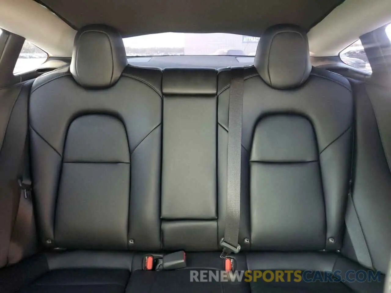 10 Photograph of a damaged car 5YJ3E1EB2NF201275 TESLA MODEL 3 2022