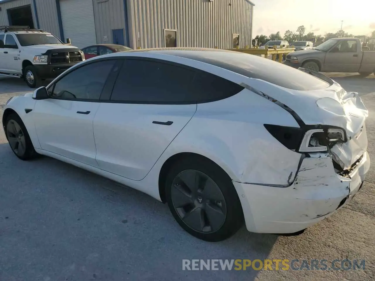 2 Photograph of a damaged car 5YJ3E1EB2NF201275 TESLA MODEL 3 2022