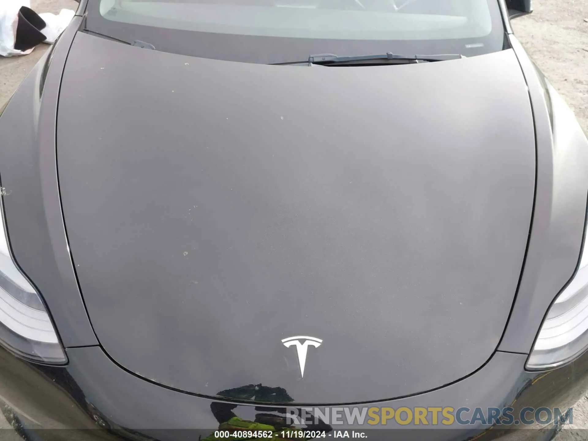 10 Photograph of a damaged car 5YJ3E1EB2NF201437 TESLA MODEL 3 2022