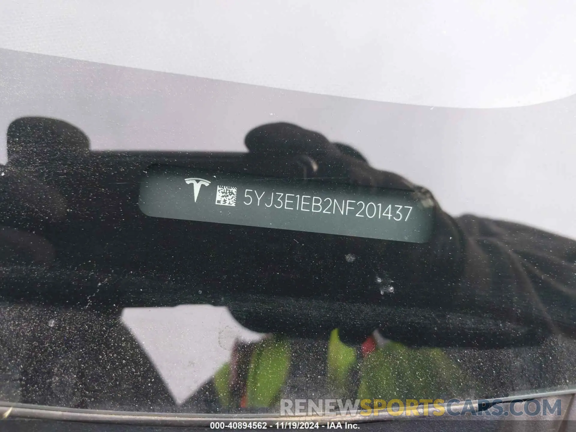 9 Photograph of a damaged car 5YJ3E1EB2NF201437 TESLA MODEL 3 2022