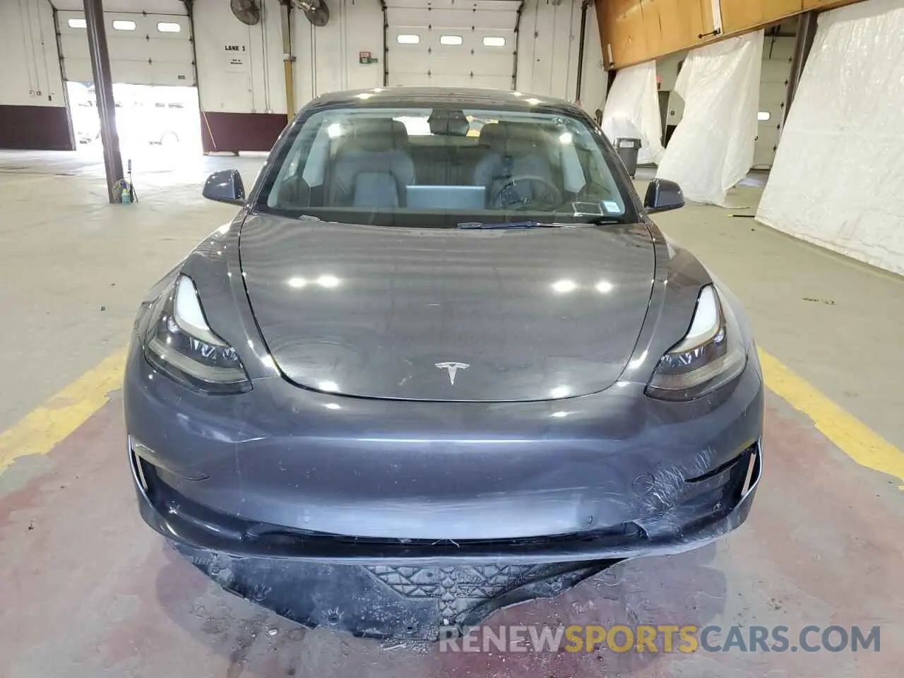 5 Photograph of a damaged car 5YJ3E1EB2NF204922 TESLA MODEL 3 2022