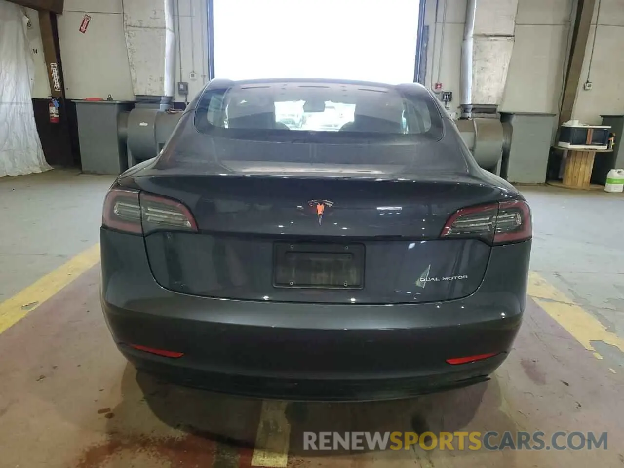 6 Photograph of a damaged car 5YJ3E1EB2NF204922 TESLA MODEL 3 2022