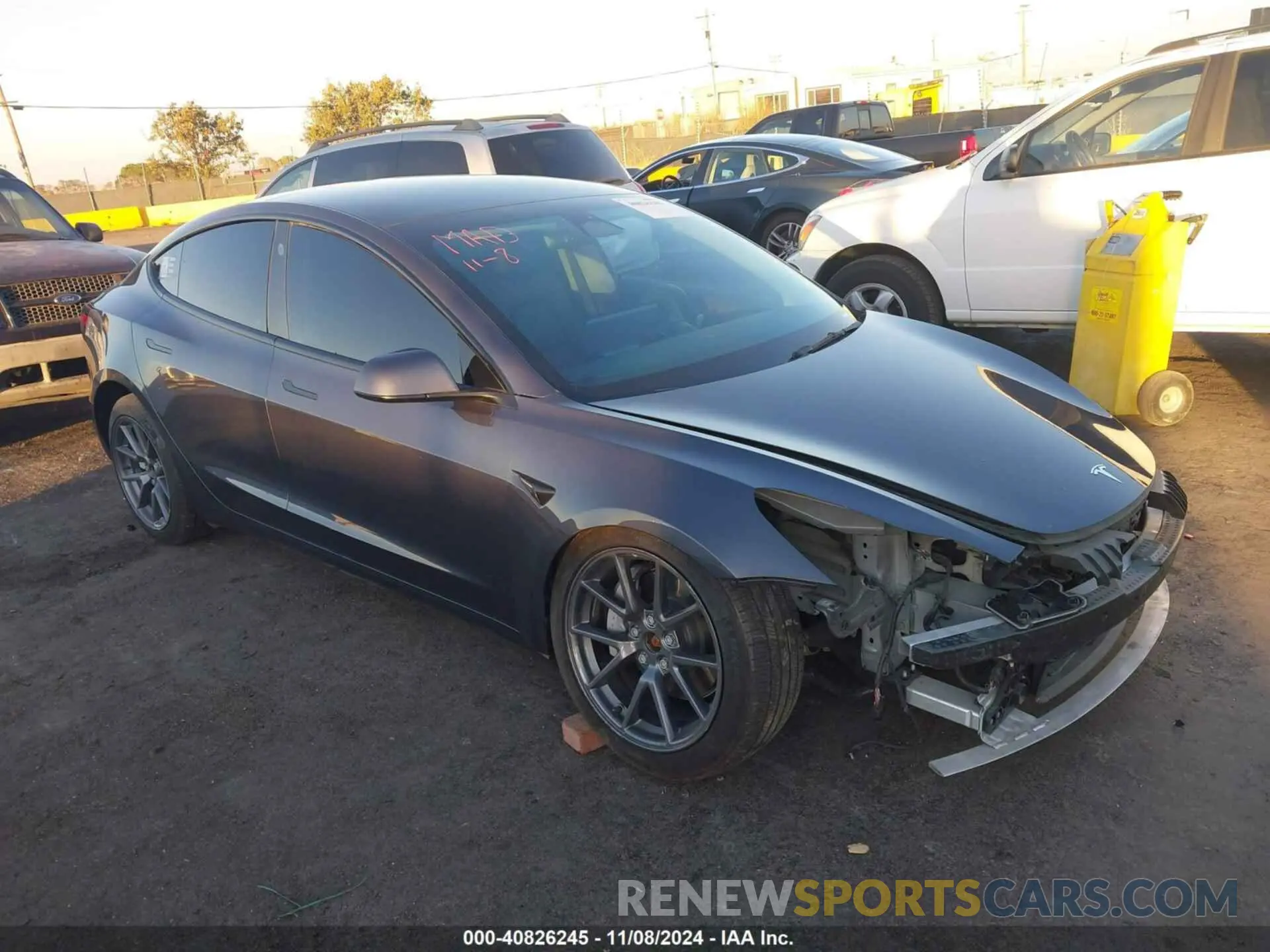 1 Photograph of a damaged car 5YJ3E1EB2NF207271 TESLA MODEL 3 2022
