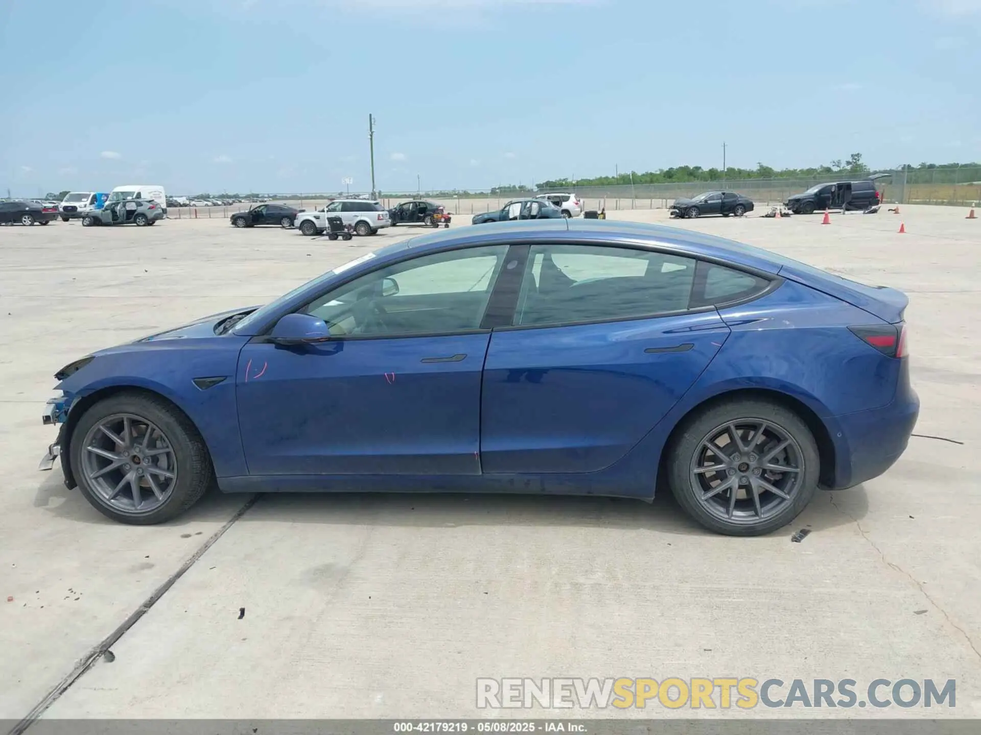 14 Photograph of a damaged car 5YJ3E1EB2NF246443 TESLA MODEL 3 2022