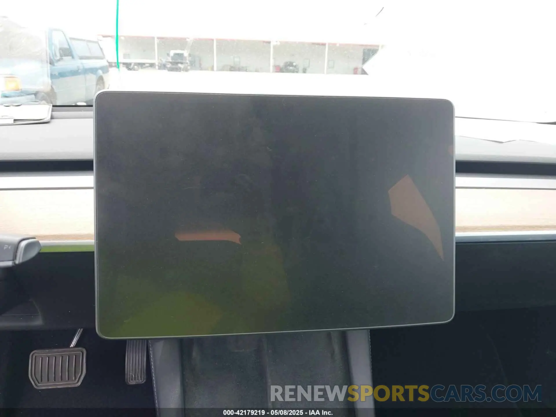 18 Photograph of a damaged car 5YJ3E1EB2NF246443 TESLA MODEL 3 2022