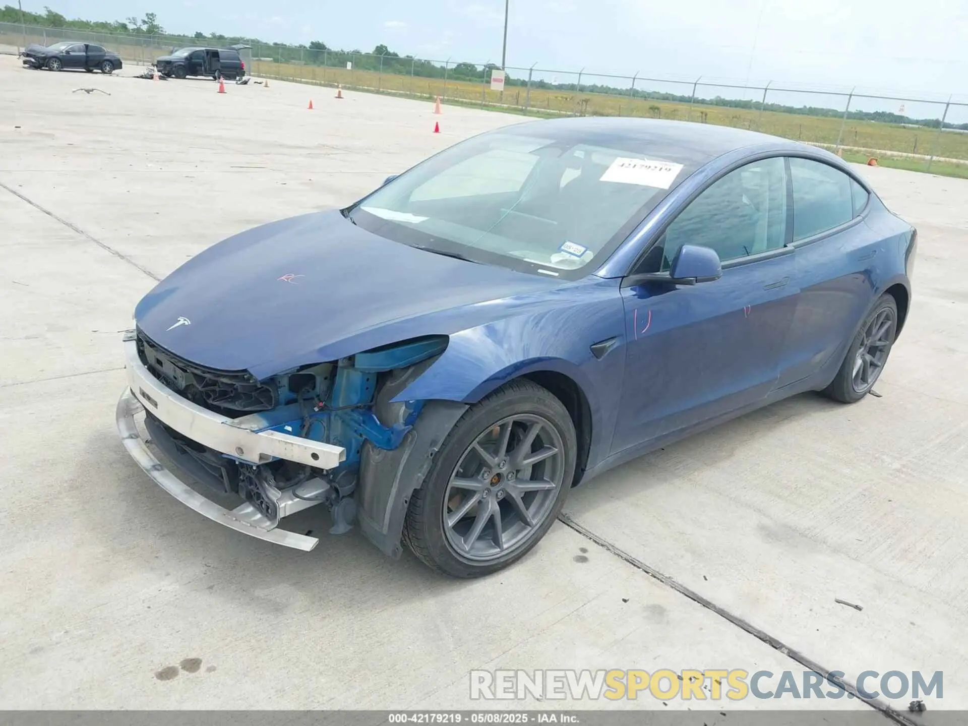 2 Photograph of a damaged car 5YJ3E1EB2NF246443 TESLA MODEL 3 2022