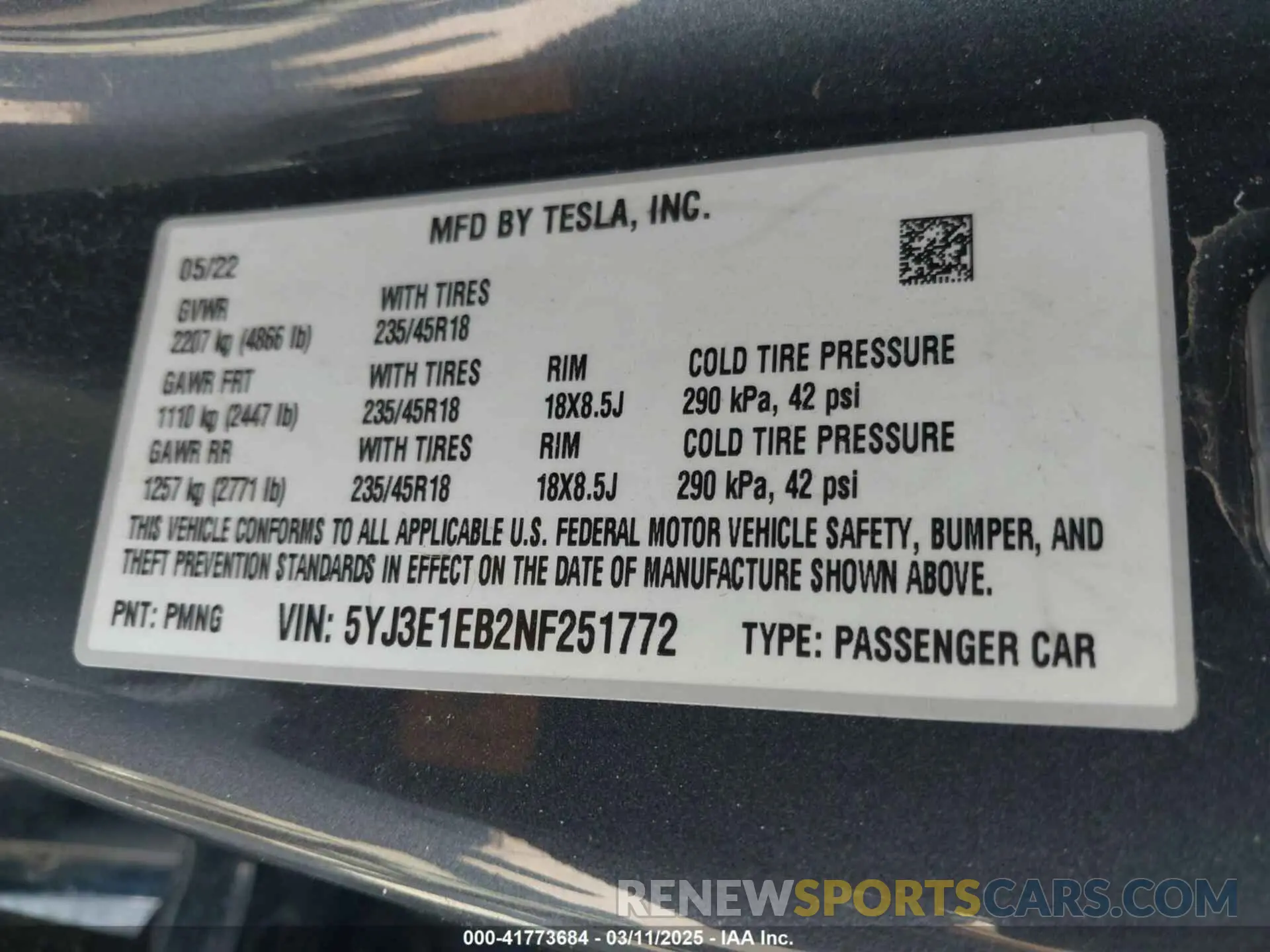 9 Photograph of a damaged car 5YJ3E1EB2NF251772 TESLA MODEL 3 2022
