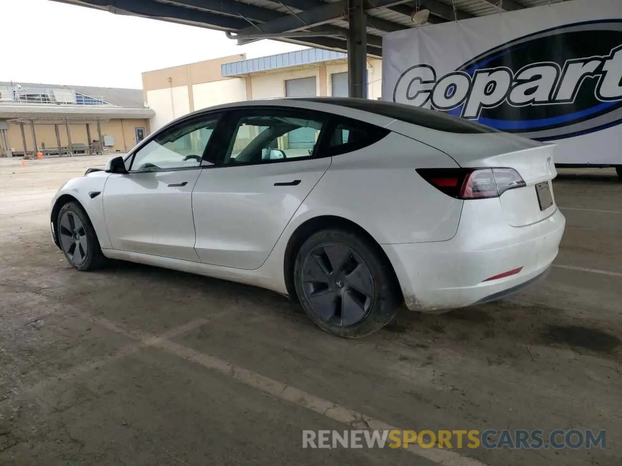 2 Photograph of a damaged car 5YJ3E1EB2NF267485 TESLA MODEL 3 2022