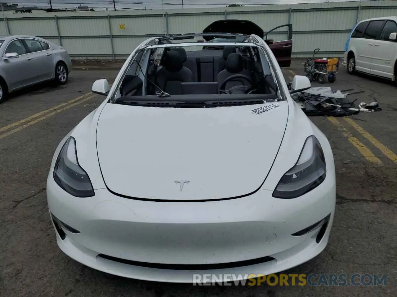 5 Photograph of a damaged car 5YJ3E1EB2NF272606 TESLA MODEL 3 2022