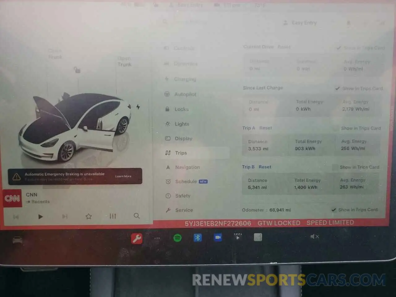 9 Photograph of a damaged car 5YJ3E1EB2NF272606 TESLA MODEL 3 2022