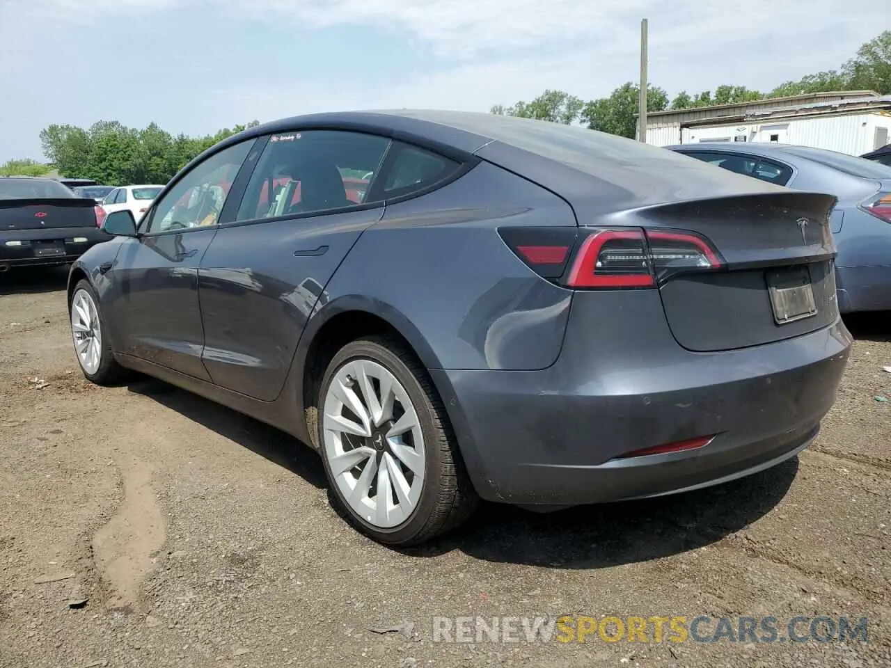 2 Photograph of a damaged car 5YJ3E1EB2NF289356 TESLA MODEL 3 2022