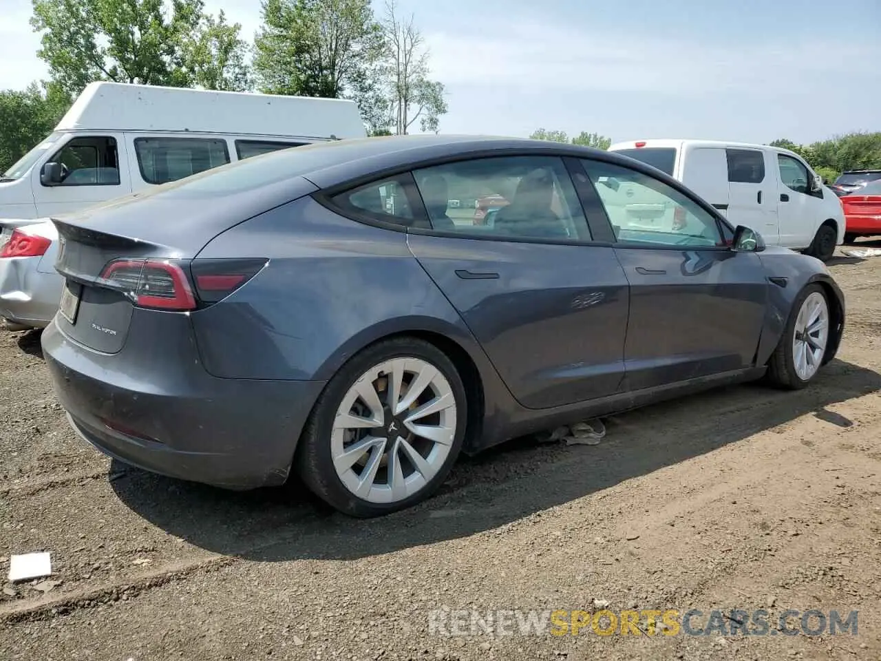 3 Photograph of a damaged car 5YJ3E1EB2NF289356 TESLA MODEL 3 2022