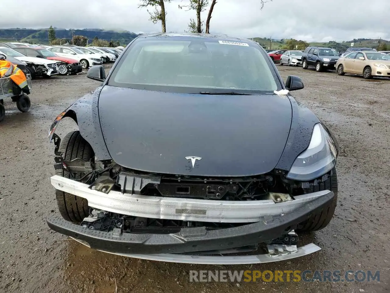 5 Photograph of a damaged car 5YJ3E1EB2NF313672 TESLA MODEL 3 2022