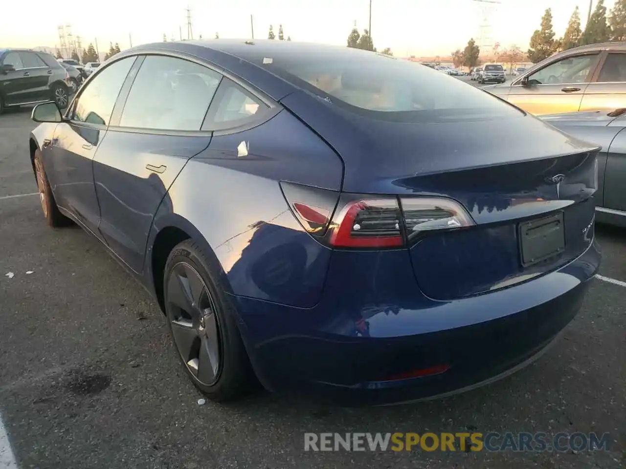 3 Photograph of a damaged car 5YJ3E1EB2NF325854 TESLA MODEL 3 2022