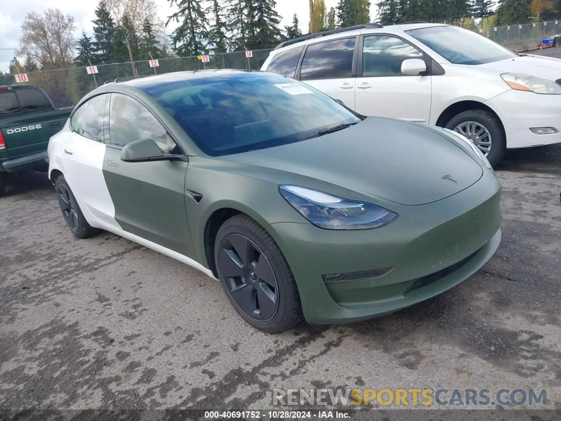 1 Photograph of a damaged car 5YJ3E1EB2NF326941 TESLA MODEL 3 2022