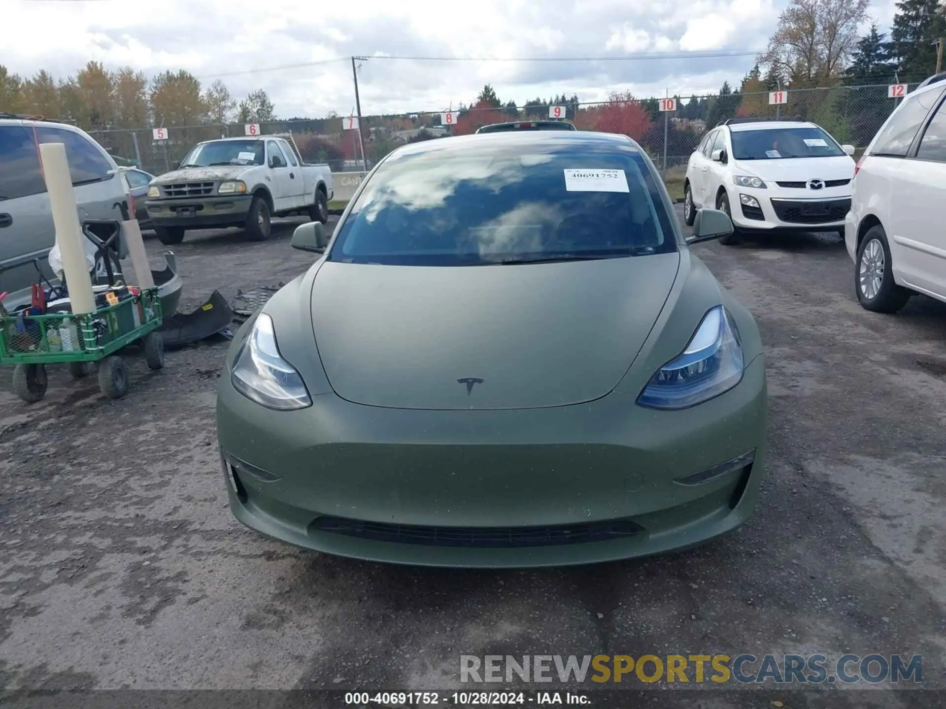 13 Photograph of a damaged car 5YJ3E1EB2NF326941 TESLA MODEL 3 2022