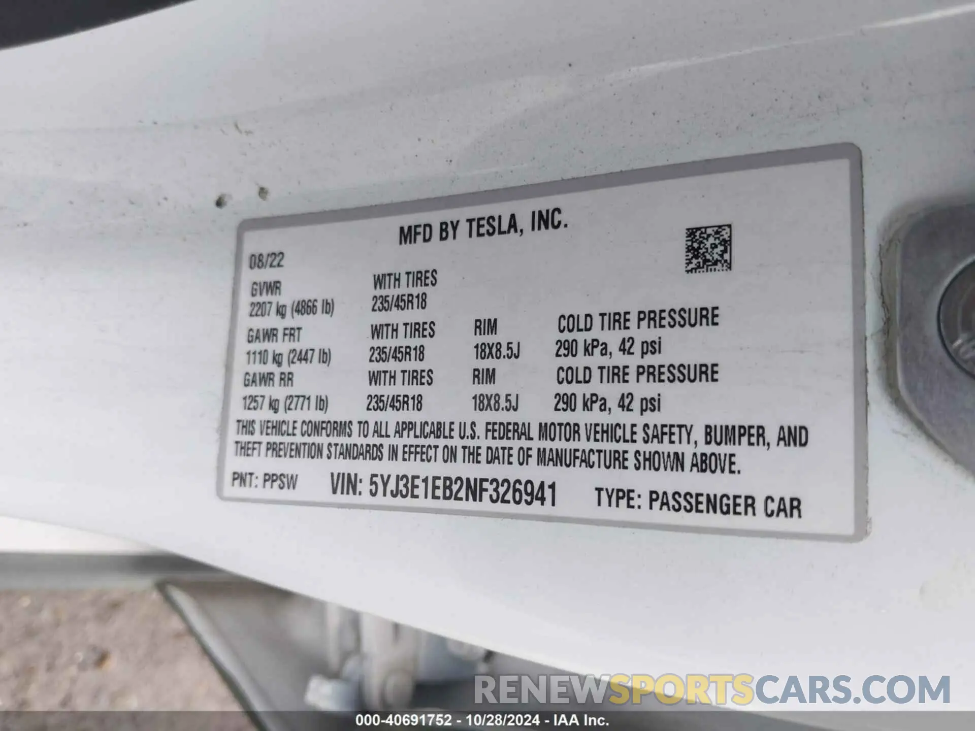 9 Photograph of a damaged car 5YJ3E1EB2NF326941 TESLA MODEL 3 2022